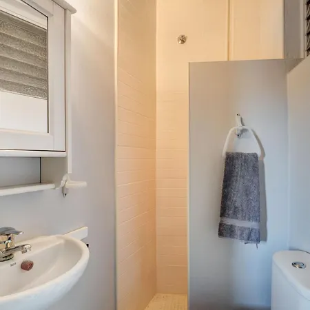 Neptuno 1 Simple In Port De Apartman