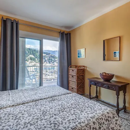 Neptuno 1 Simple In Port De Apartman *